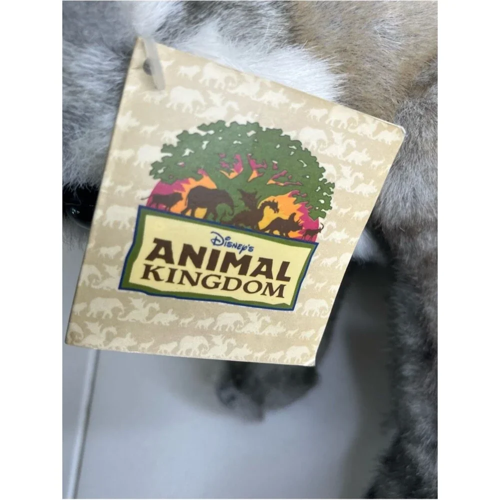 Vintage Disney Animal Kingdom Ring Tailed Lemur Plush Stuffed Animal Retired Tag
